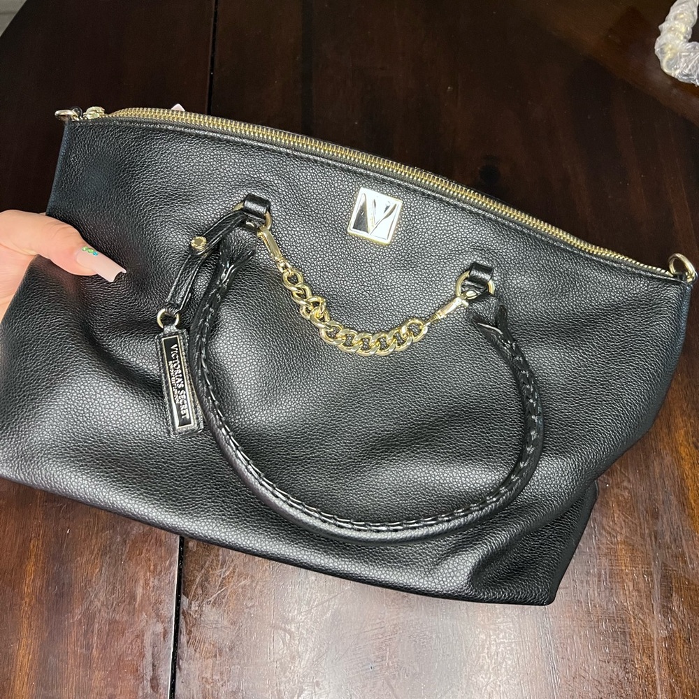 VS black purse